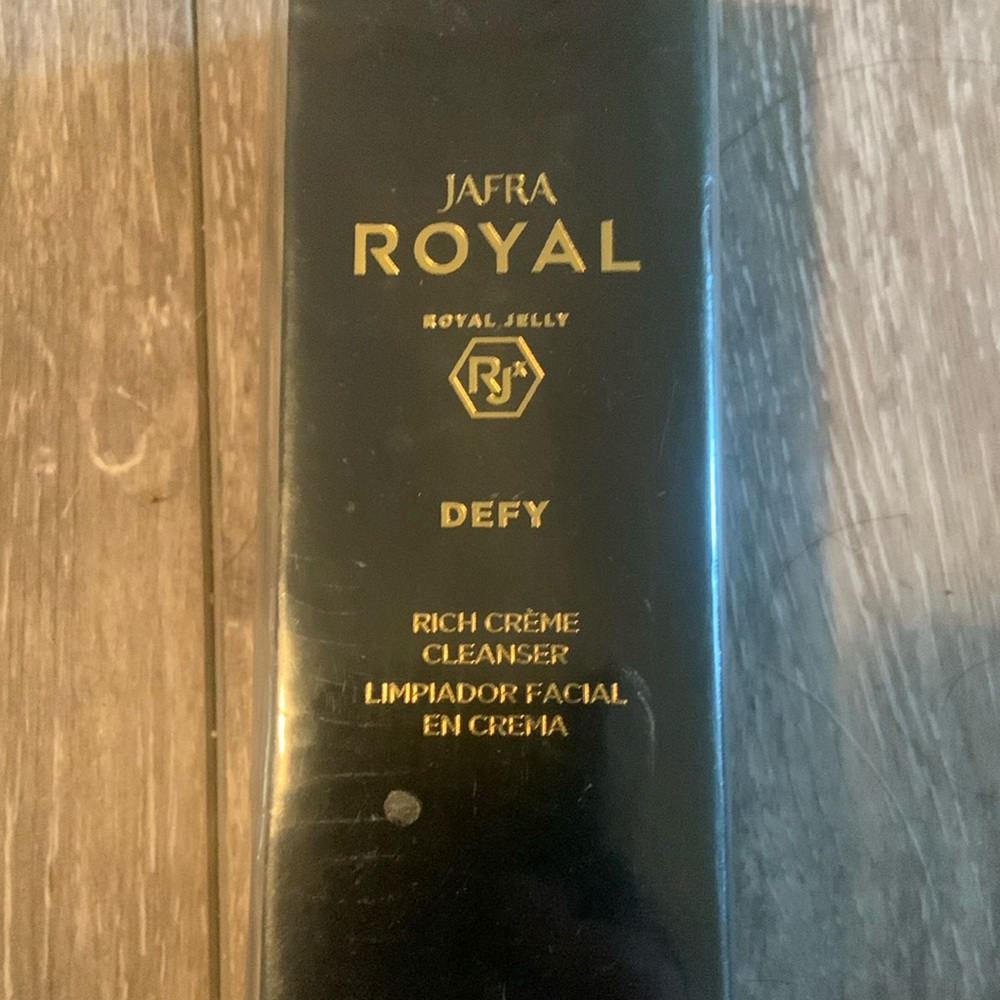 Jafra Defy cleanser